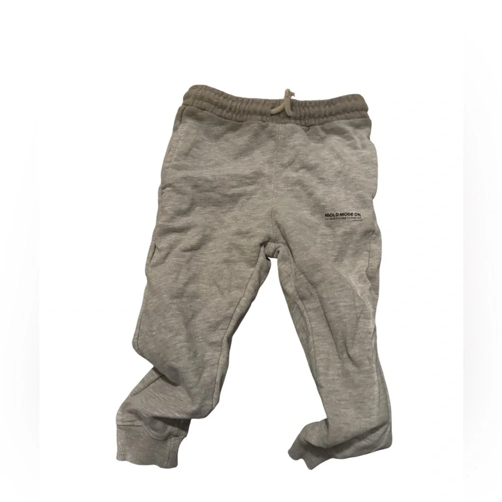 Boys 3-4 year clothing lot of 4 Zara Nike H&M